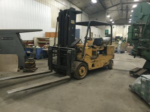 20000lb-capacity-cat-solid-tire-forklift-for-sale