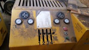 200 220 Ton J&R Lift N Lock Hydrualic Gantry For Sale