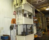 300 Ton Dake Four-Post Hydraulic Press 4