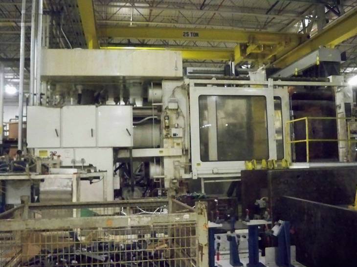 2,500 Ton Cincinnati Milacron Injection Mold Machine 5