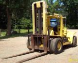 30,000lbs. Hyster H300-A Air-Tired Forklift 3