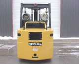 22,000lbs. Royal Forklift 3