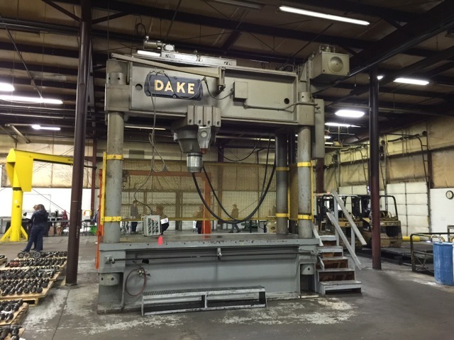 600 Ton Dake Hydraulic Traveling Ram Straightening Press For Sale 600TDakeHydTravRamStraightPress