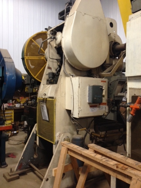 90 Ton Niagara Press For Sale