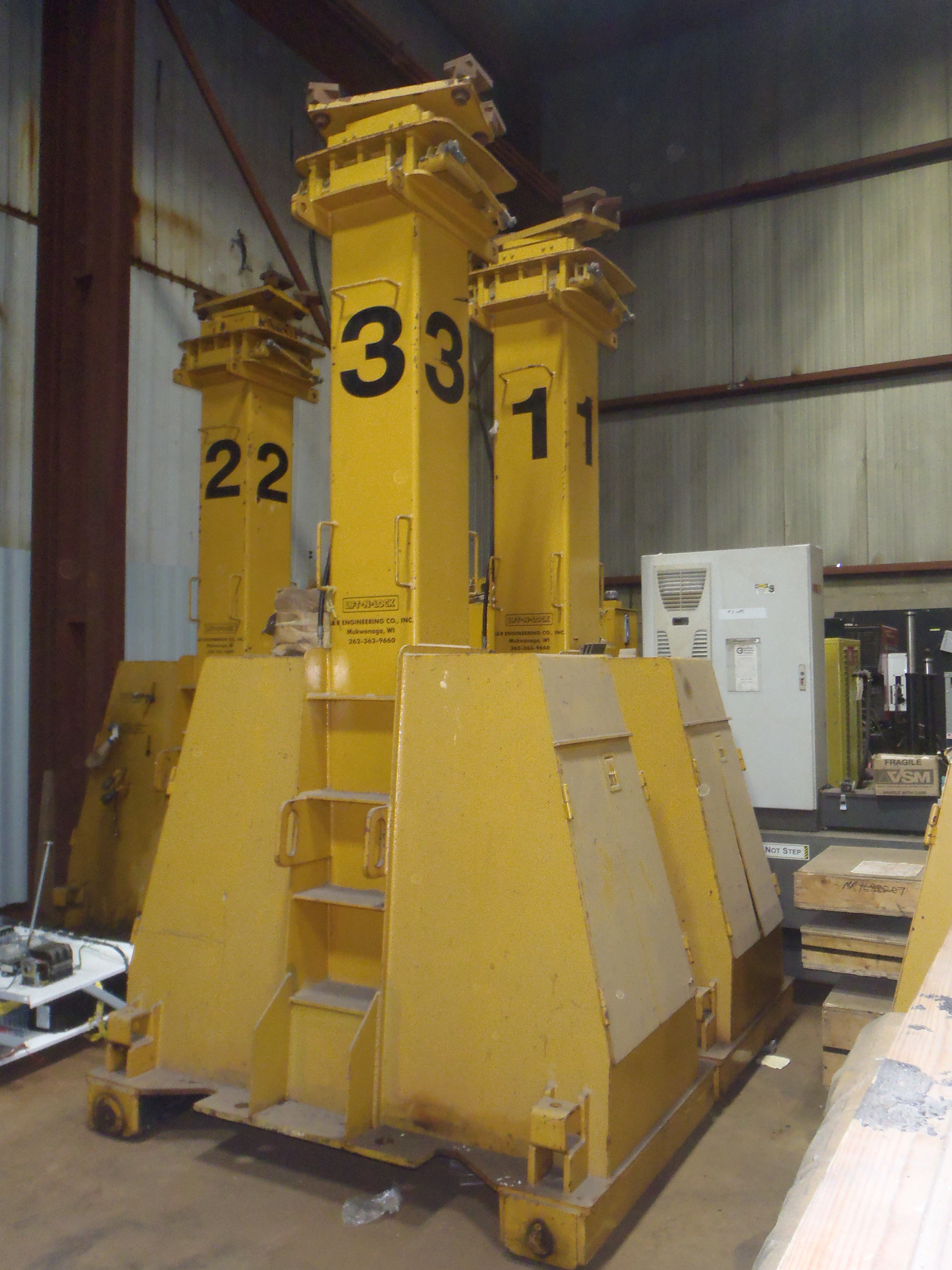 220 Ton J & R Lift-N-Lock Gantry For Sale