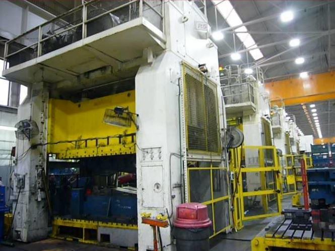 700 Ton Capacity Rovetta Single-Action Press Line (4 Available) For Sale