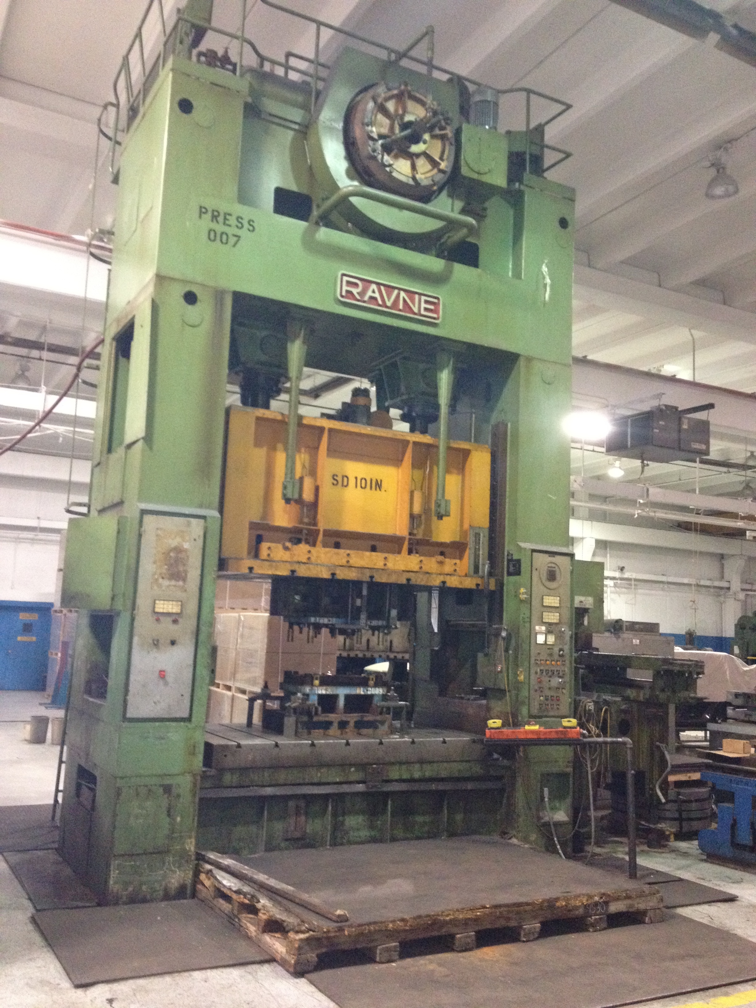 350 Ton Capacity Ravne Straight Side Press For Sale