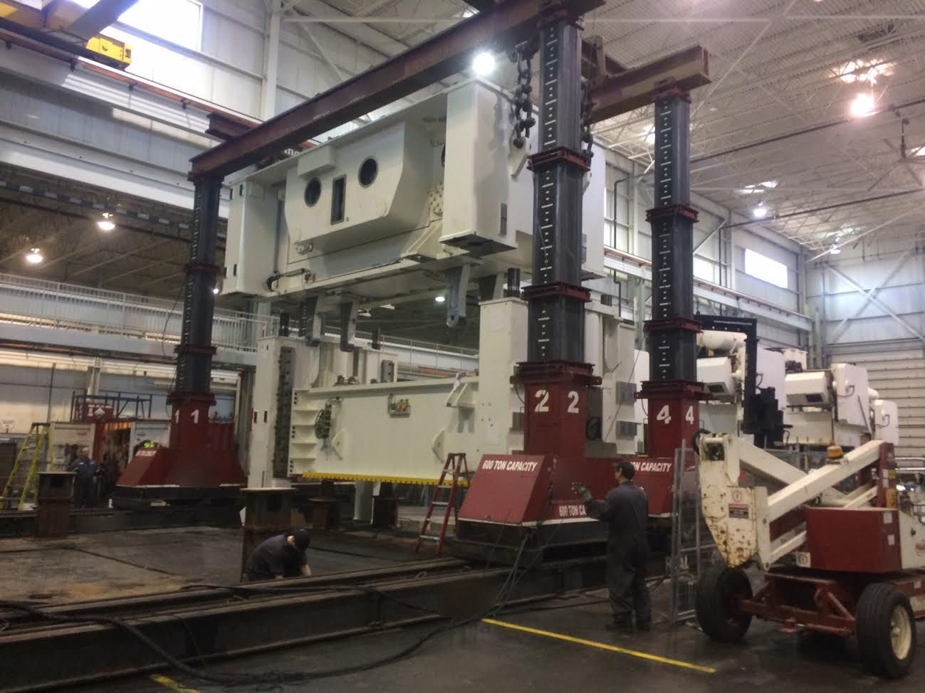 600 Ton Capacity J & R Lift -N- Lock Hydraulic Gantry For Sale 600tCapLiftNLockHydGantryFS