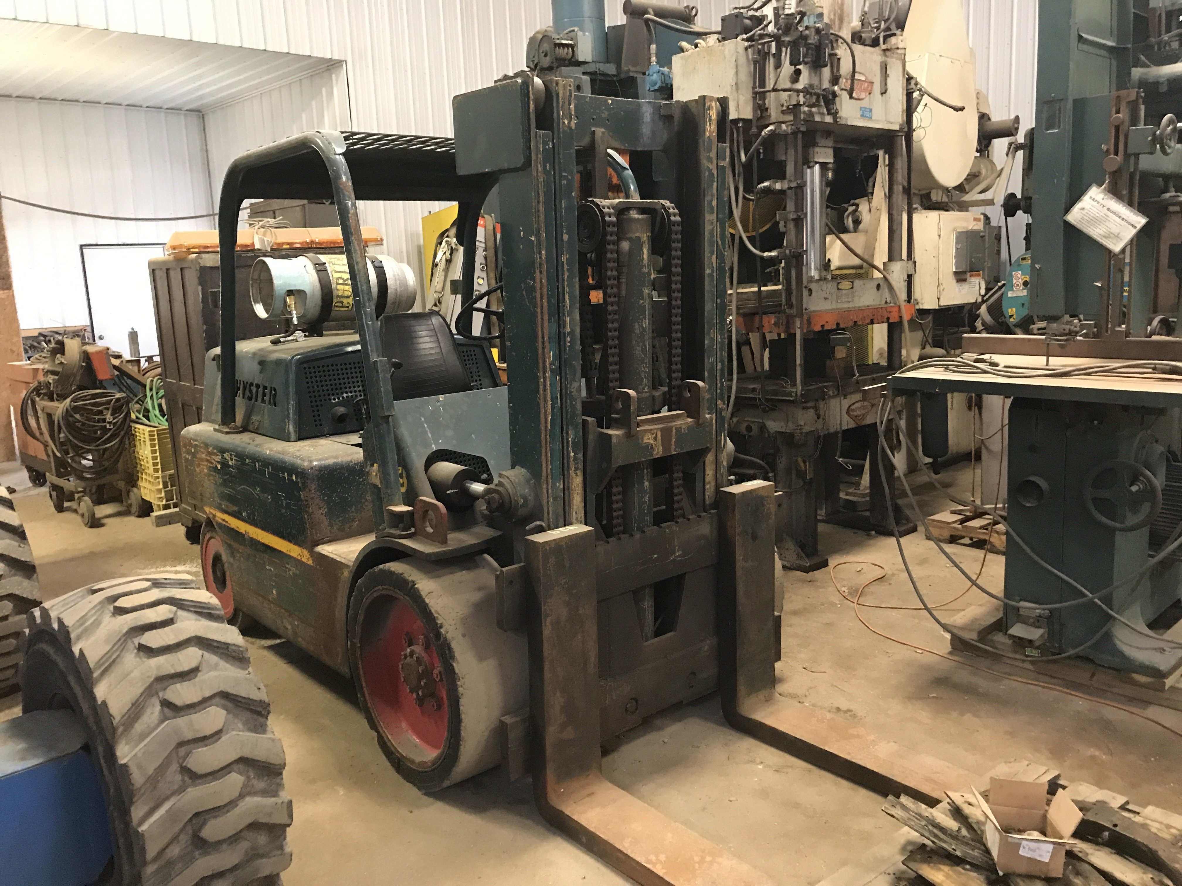 15,000lb. Capacity Hyster Forklift For Sale