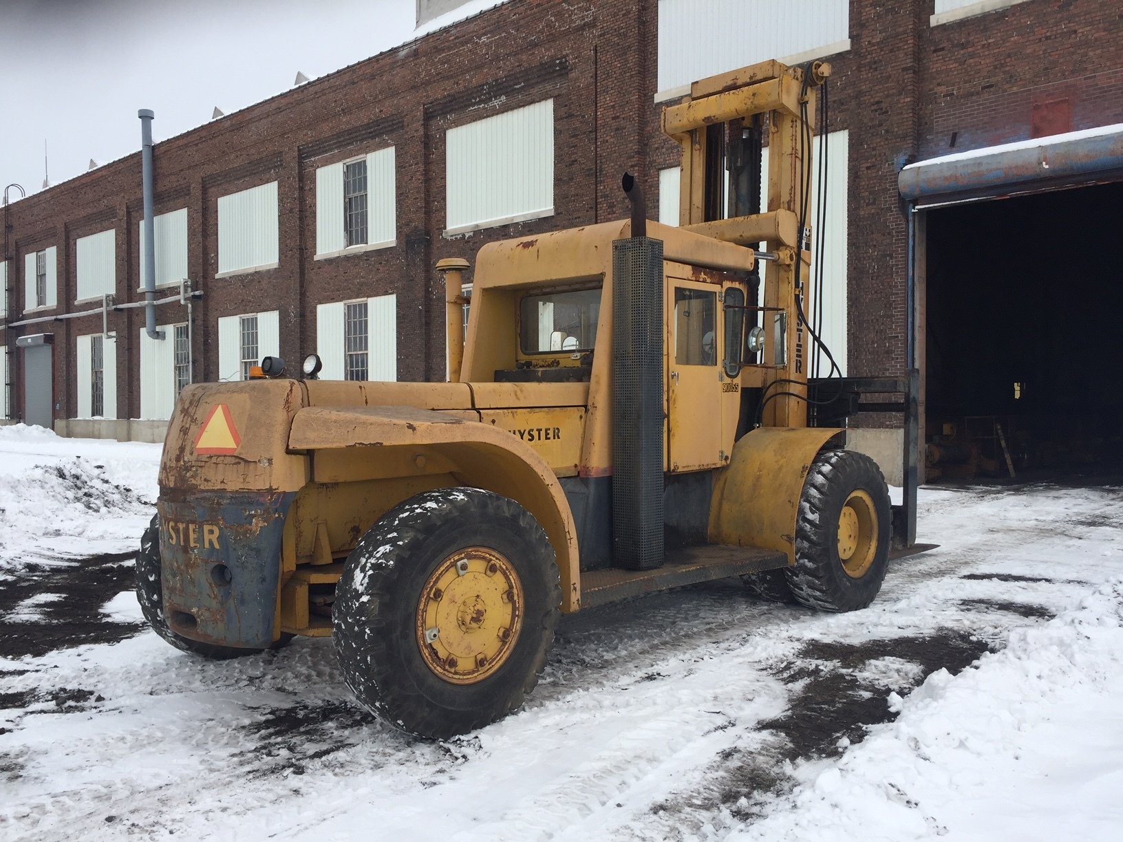 40,000lb. Capacity Hyster Air-Tire Forklift For Sale