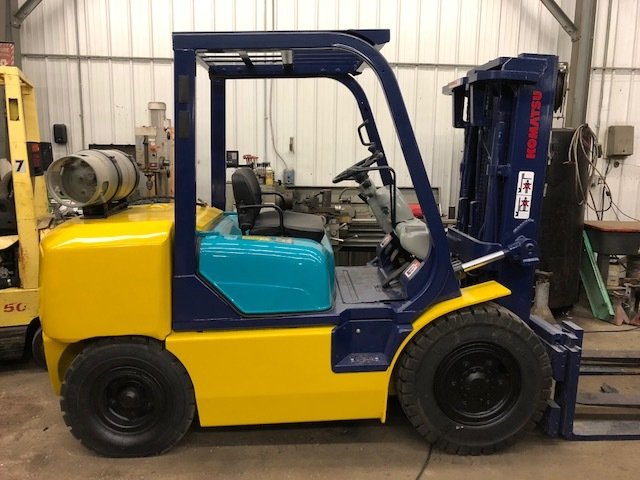 8,000lb. Capacity Komatsu Forklift For Sale