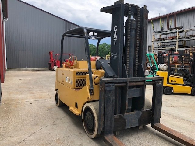 30,000 lb. Capacity Cat Forklift For Sale