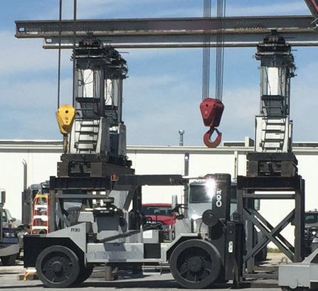 90,000lb Model R90 Rigger Lift For Sale