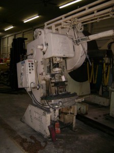 32 Ton Minster Press No. 4 OBI For Sale