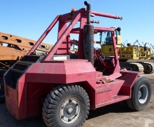 30,000lbs. Taylor Forklift 2