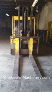 30,000lb Used CAT T300 Forklift For Sale Call 616-200-4308