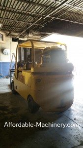 30,000lb Used CAT T300 Forklift For Sale Call 616-200-4308