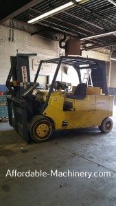 30,000lb Used Royal Hard Tire Forklift For Sale