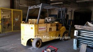 30,000lb Used Royal Hard Tire Forklift For Sale