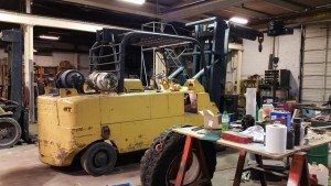 40,000lb. Capacity Cat T400 Forklift For Sale