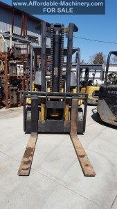 25,000lb. Capacity Cat T250 Forklift For Sale (3)