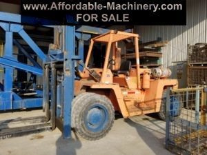 25,000lb Clark Forklift For Sale - Used