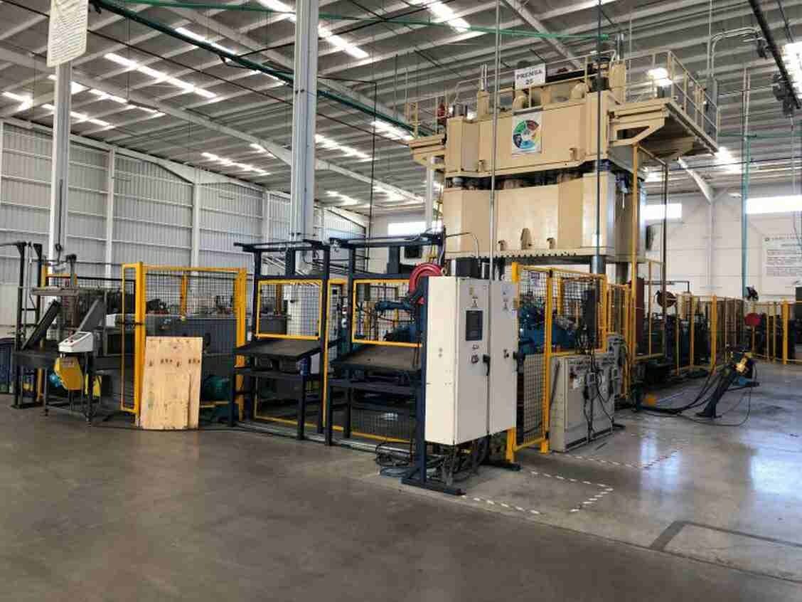 2000 Ton Macrodyne Hydraulic Press For Sale Used